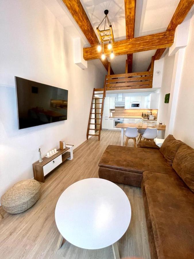 Angel Apartment